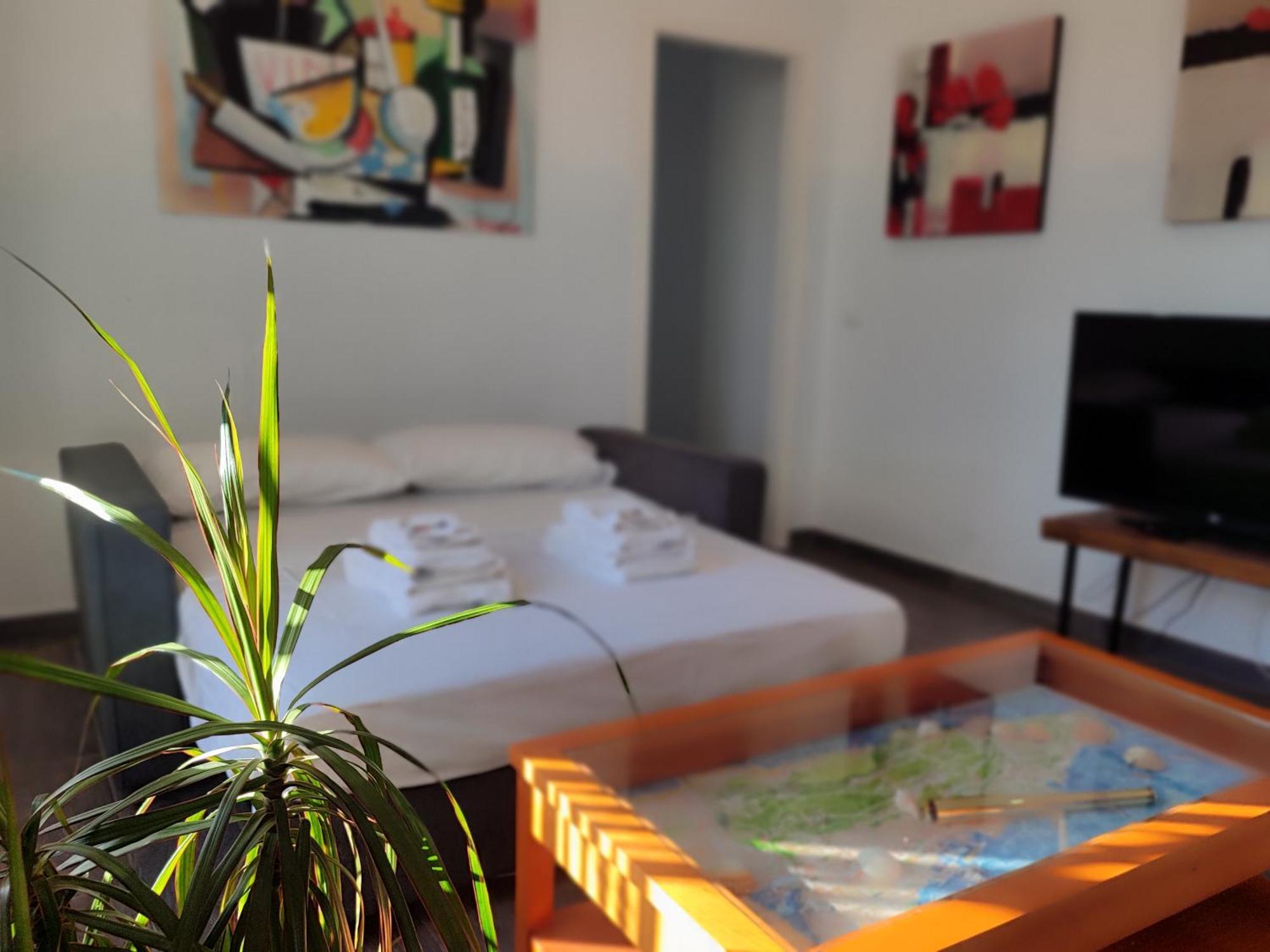 Fabulous Penthouse Apartment La Linea de la Concepcion